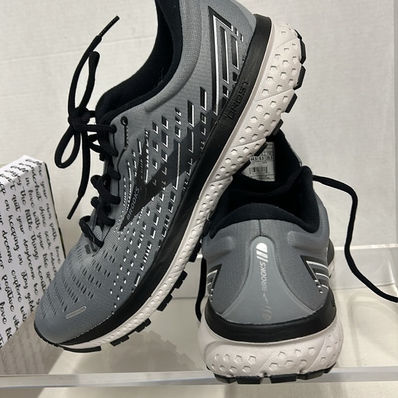 Brooks Ghost 13 Running Shoes in Gray Black - Picture 9 of 9